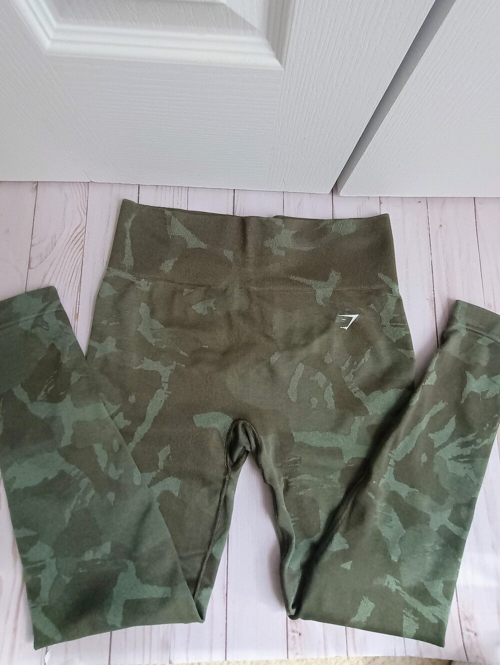 LIKE NEW - Gymshark Adapt Camo Seamless Leggings Sz L Savanna | Green High Waist - Picture 5 of 14